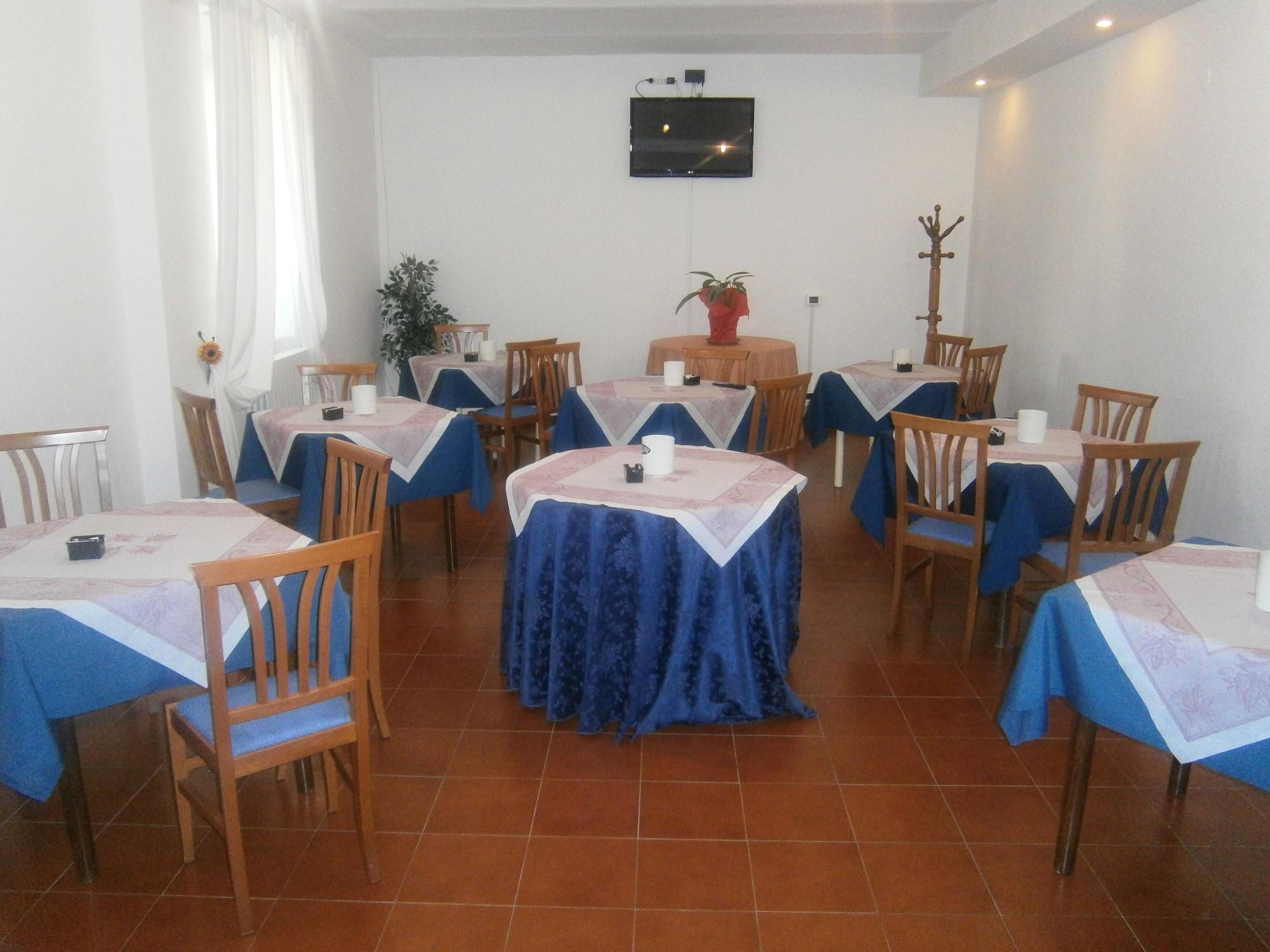 Hotel Villa Del Cardinale Norma Eksteriør bilde