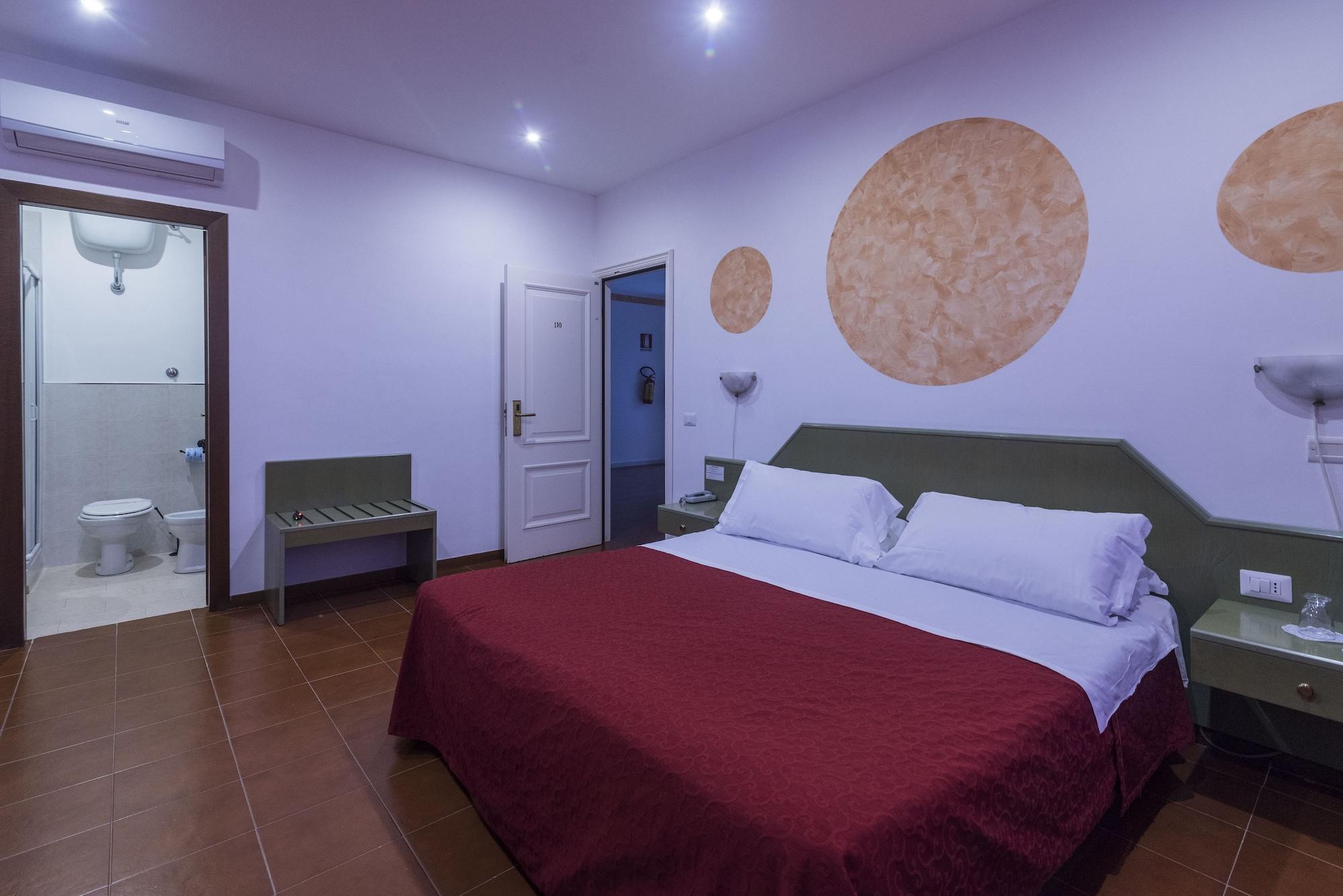 Hotel Villa Del Cardinale Norma Eksteriør bilde