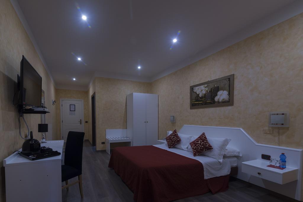 Hotel Villa Del Cardinale Norma Eksteriør bilde